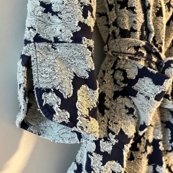 EUC. Lilka {Anthro} Textured Navy Blue & Cream Bathrobe + Pocket | XS · Small - Picture 9 of 15